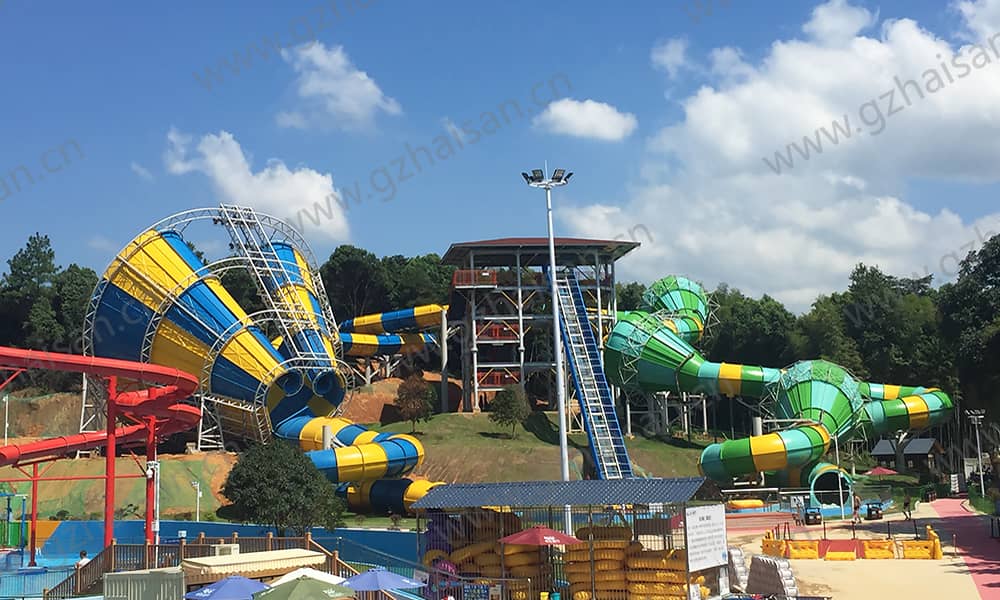 湖南长沙乐水魔方水世界超级龙卷风、暴风谷组合滑道