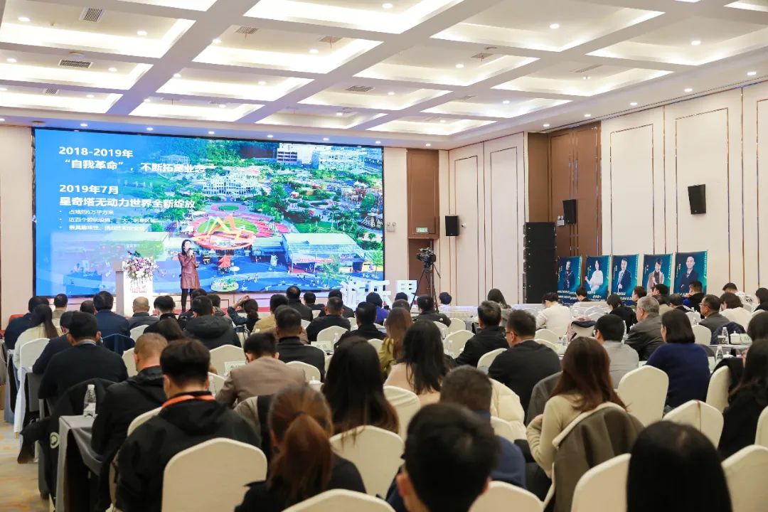 金冠荣耀，见证卓越！jinnianhui今年会游乐斩获两项重量级大奖